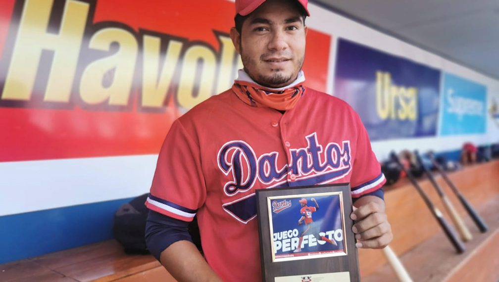 Juego Perfecto de Claudio Hernández